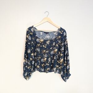 American Eagle Blue Floral Top